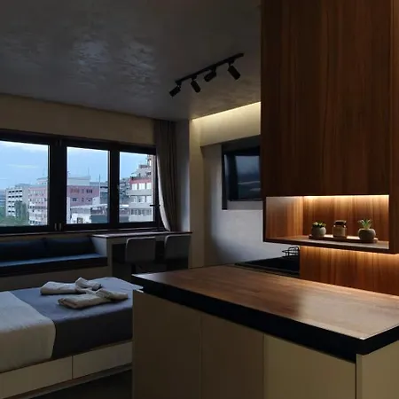 Celestial Luxury Skg Port * Thessaloniki