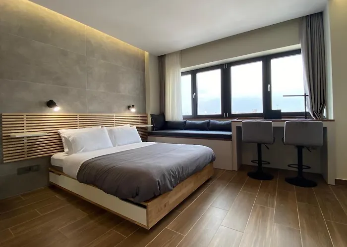 Celestial Luxury Skg Port Apartment *
