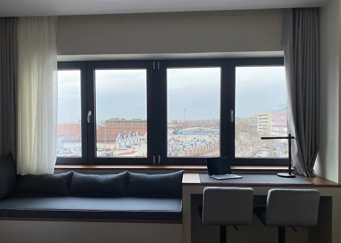 Apartment Celestial Luxury Skg Port *