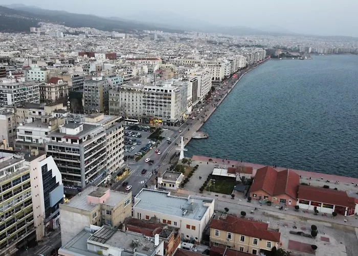 Celestial Luxury Skg Port Apartment *