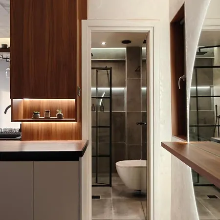 Celestial Luxury Skg Port Saloniki